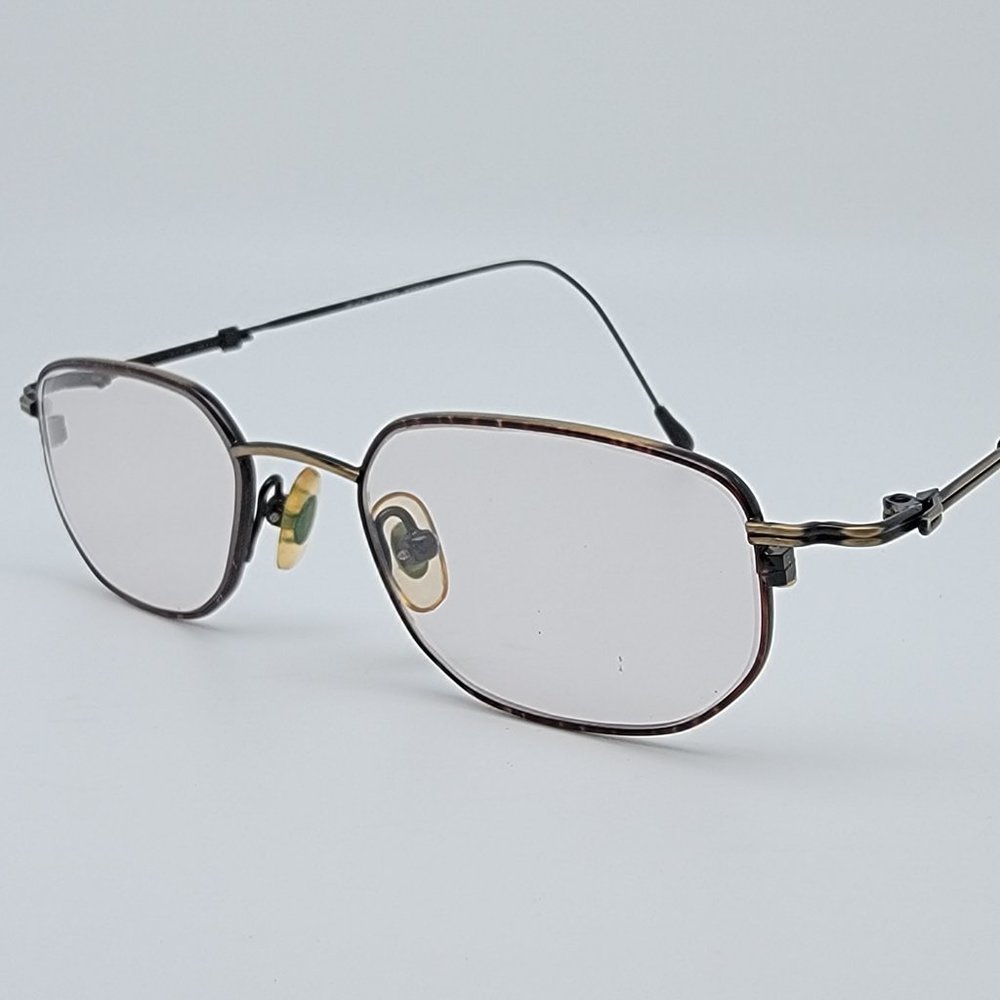 De Ja Vu DV 863 Col C Antique Gold Wire Frame Eyeglasses Korea 46-18-135 Vintage